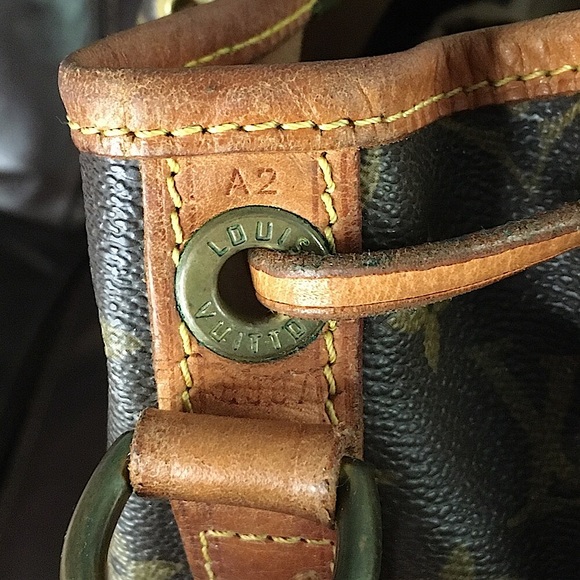 LOUIS VUITTON Monogram Noe GM Bucket Shoulder Bag with LV Dust Bag Authentic - Picture 11 of 17